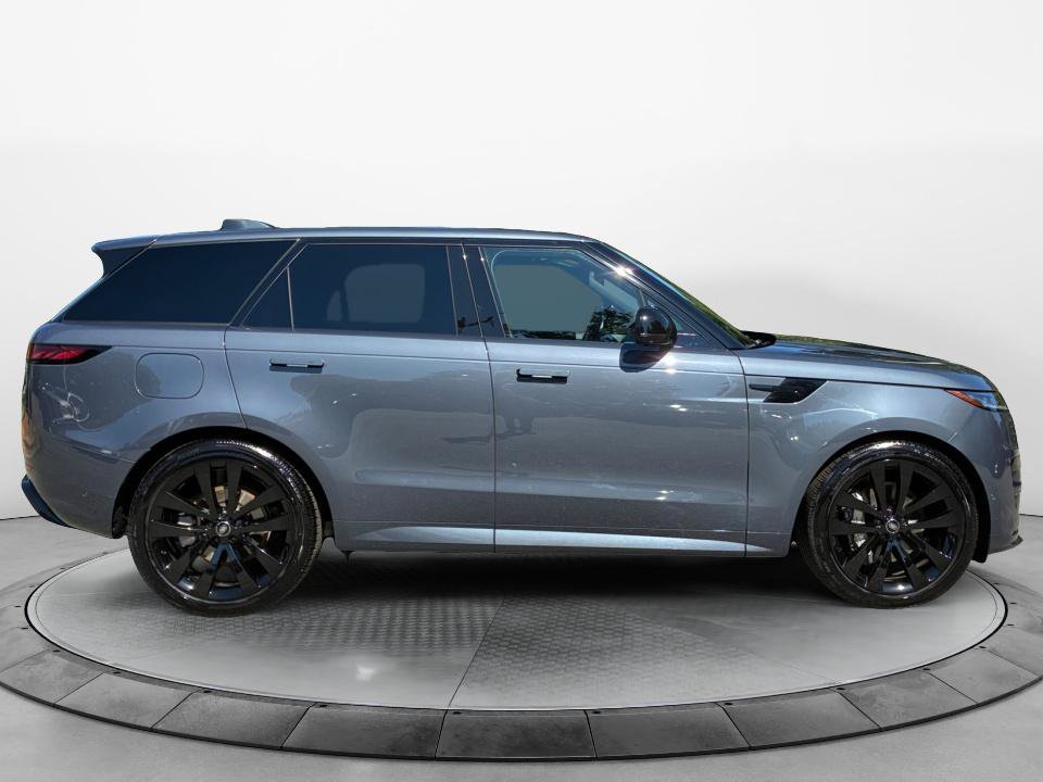 Used 2025 Land Rover Range Rover Sport Dynamic SE AWD/4WD image 8