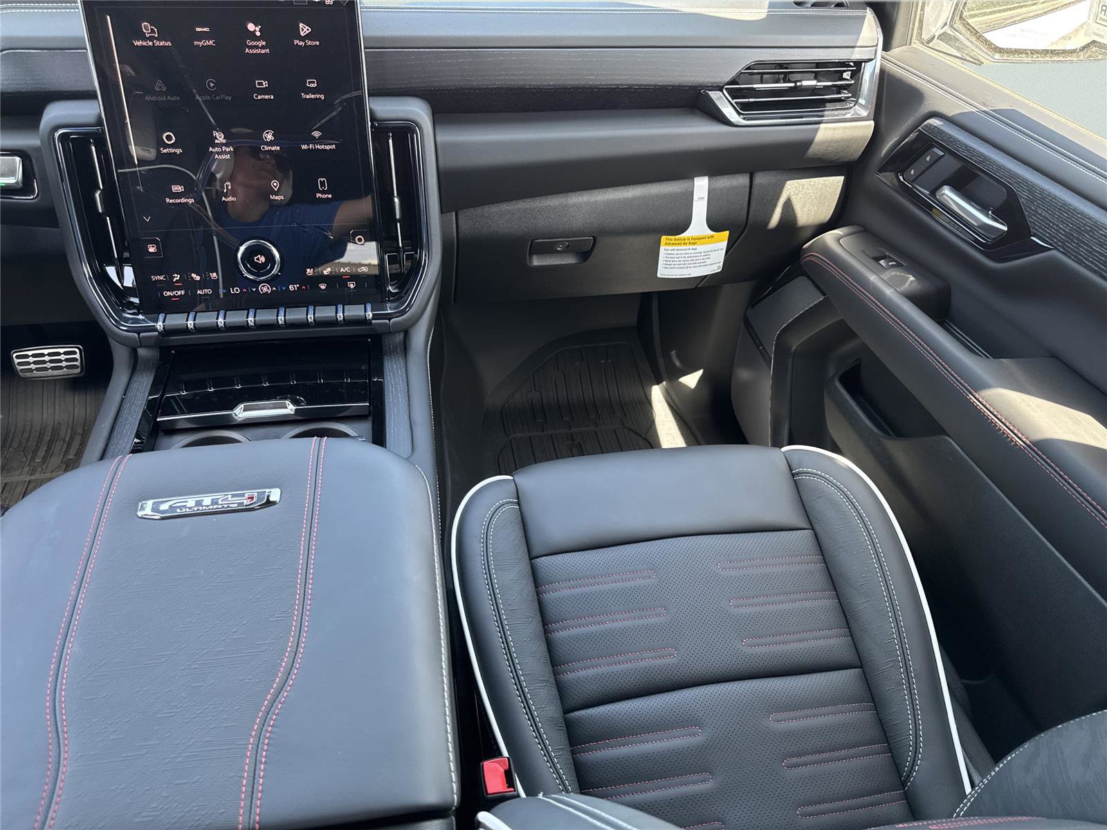 New 2026 GMC Yukon AT4 Ultimate w/ LPO, Floor Liner Package AWD/4WD image 36