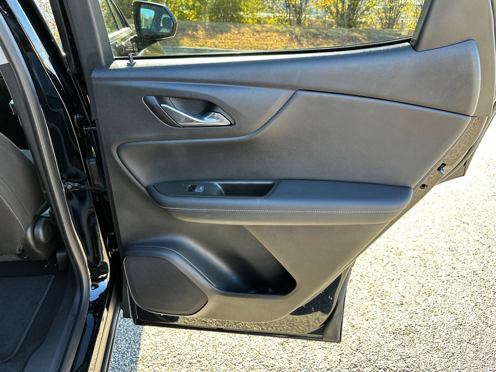 Used 2025 Chevrolet Blazer LT image 16
