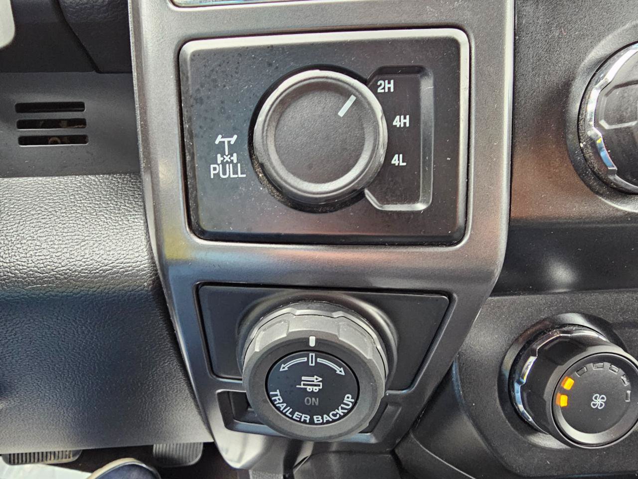 Used 2019 Ford F150 XLT w/ Equipment Group 302A Luxury image 41