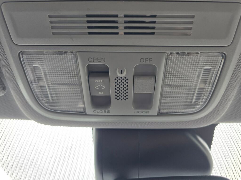 Used 2014 Honda Accord Touring image 30