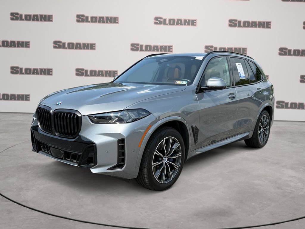 Used 2024 BMW X5 xDrive40i w/ M Sport Package AWD/4WD video 1