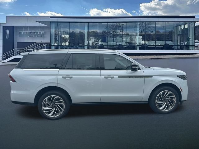 New 2026 Lincoln Navigator Reserve AWD/4WD image 9