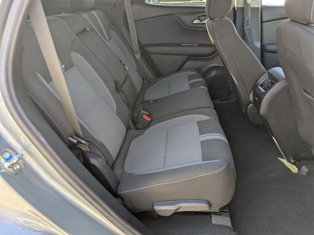 Used 2025 Chevrolet Blazer LT image 28