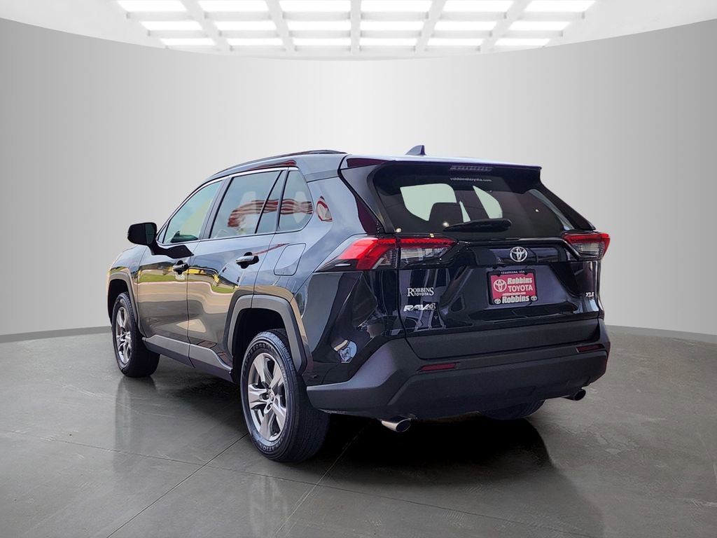 Used 2024 Toyota RAV4 XLE image 7