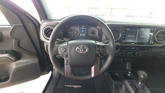 Used 2022 Toyota Tacoma TRD Sport w/ Technology Package AWD/4WD image 24
