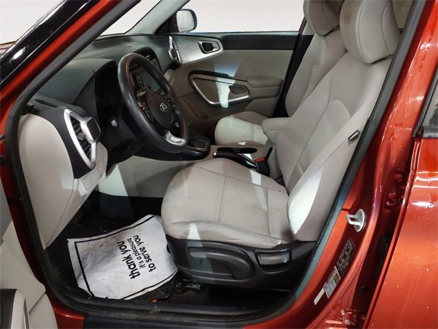 Used 2020 Kia Soul LX image 9