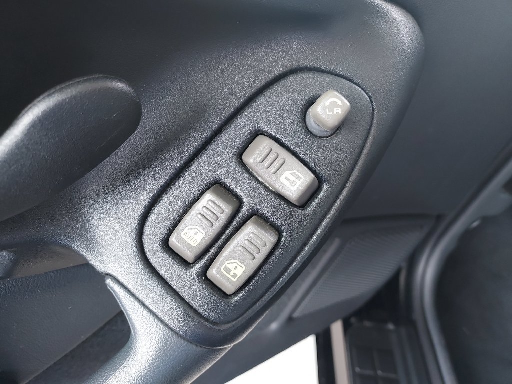 Used 1993 Chevrolet Camaro Z28 RWD image 11