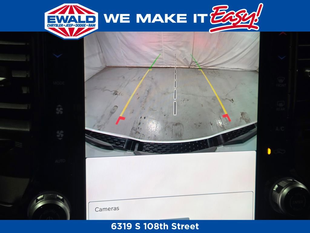 New 2026 RAM 1500 4x4 Crew Cab image 4