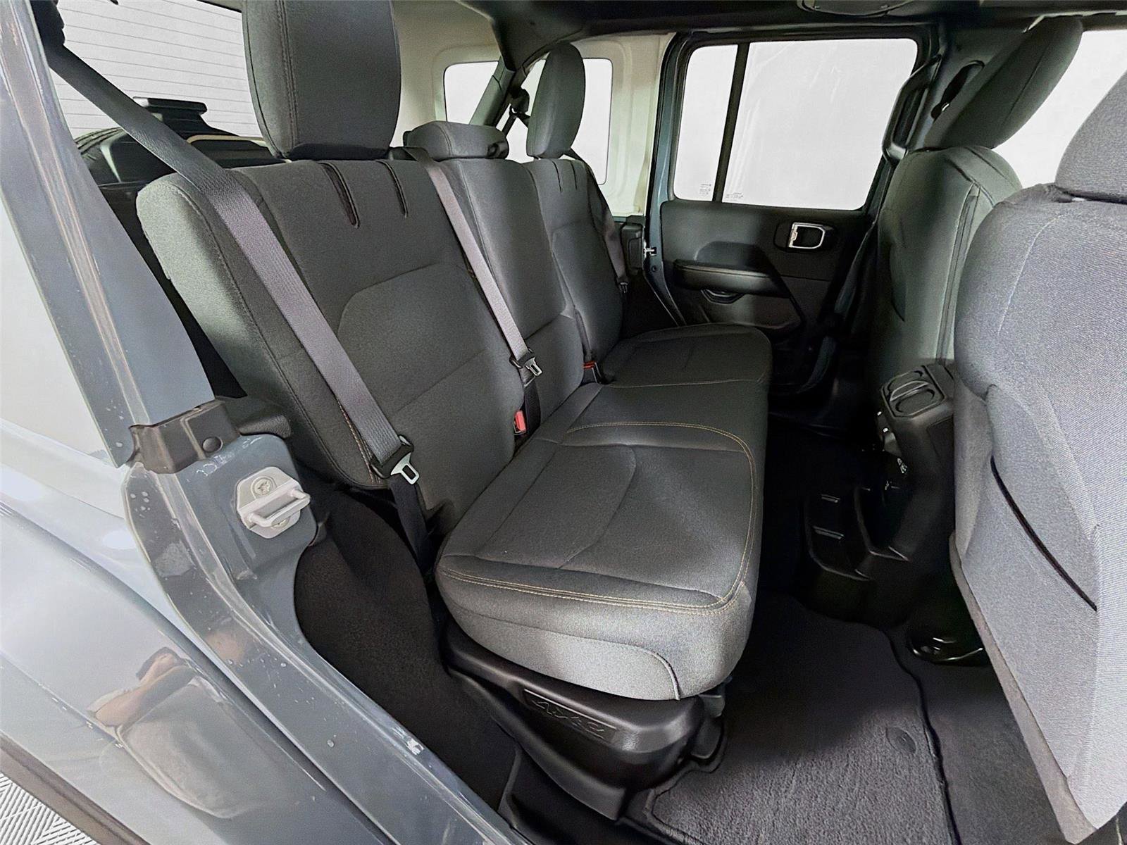 Used 2025 Jeep Wrangler Sahara w/ Safety Group AWD/4WD image 26