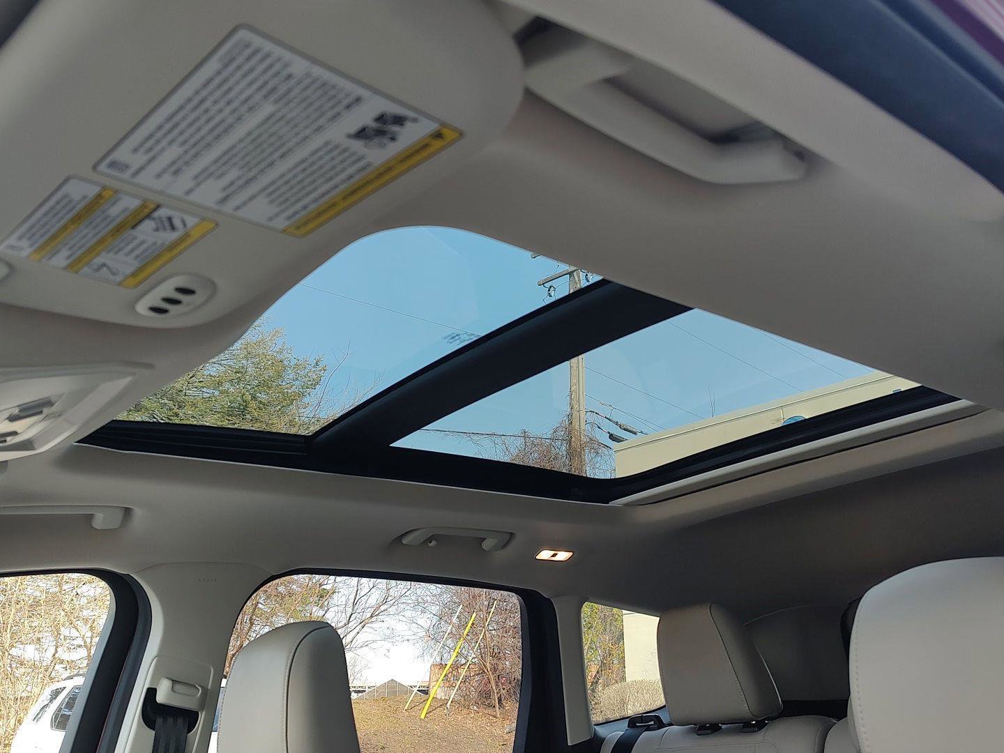 Used 2019 Ford Escape Titanium AWD/4WD image 6