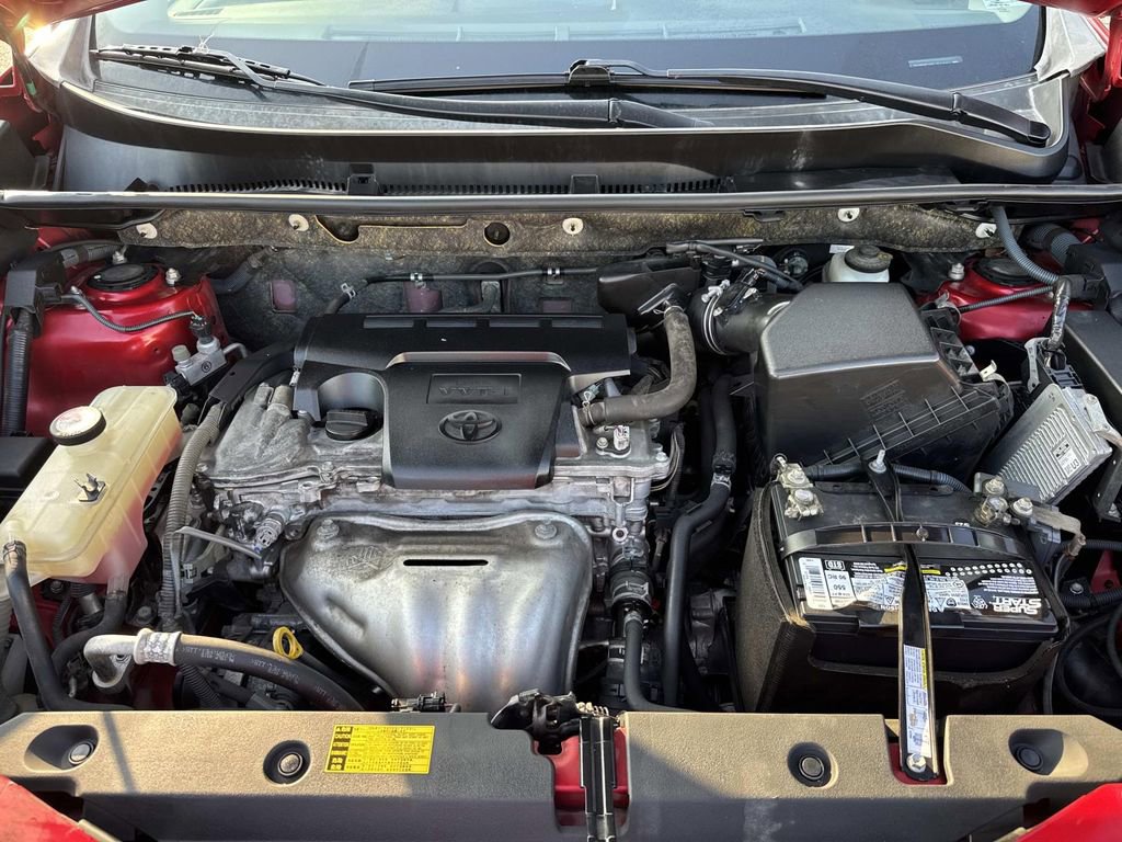 Used 2015 Toyota RAV4 LE FWD image 3