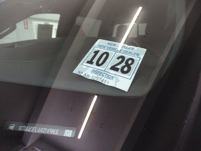 Certified 2024 GMC Sierra 1500 AT4 w/ AT4 Preferred Package image 28