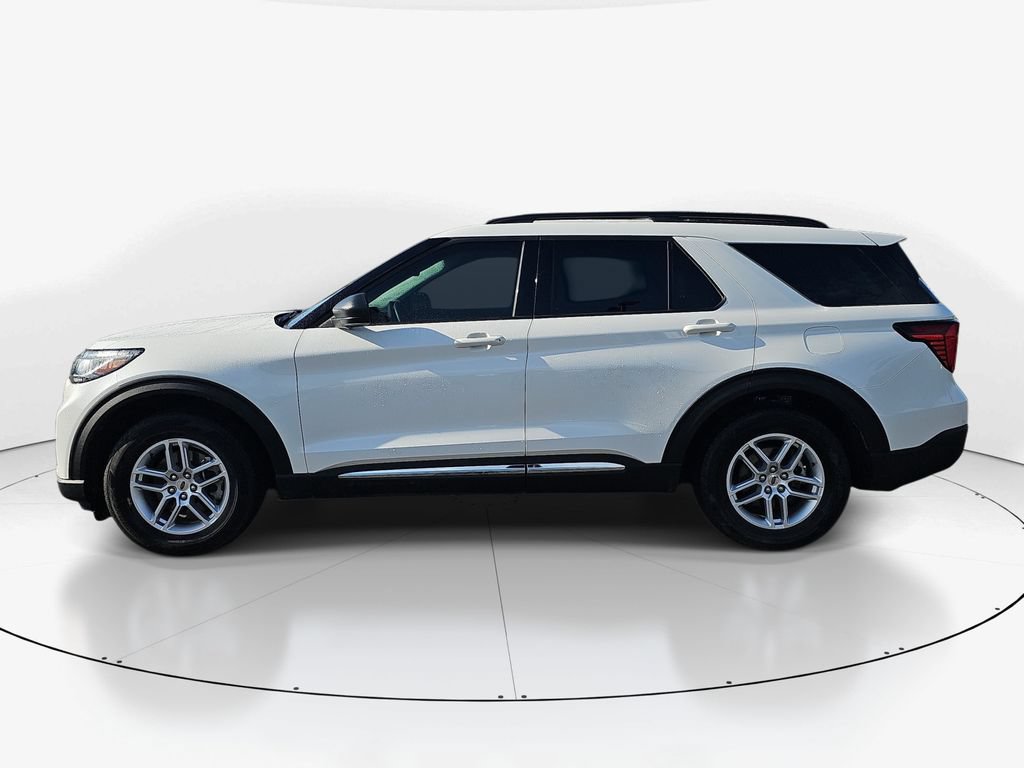 Used 2025 Ford Explorer Active RWD image 10