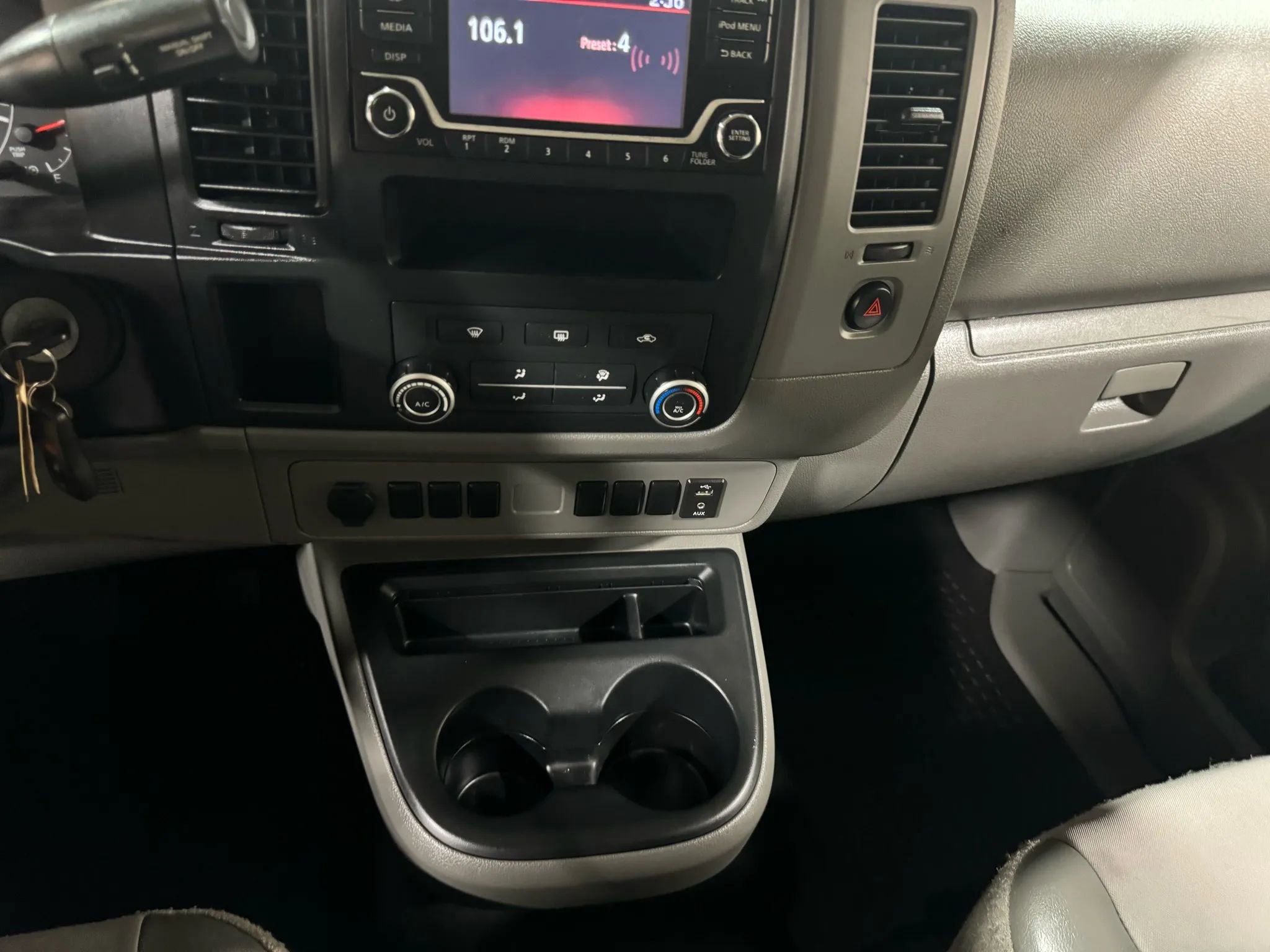 Used 2018 Nissan NV 3500 S image 54