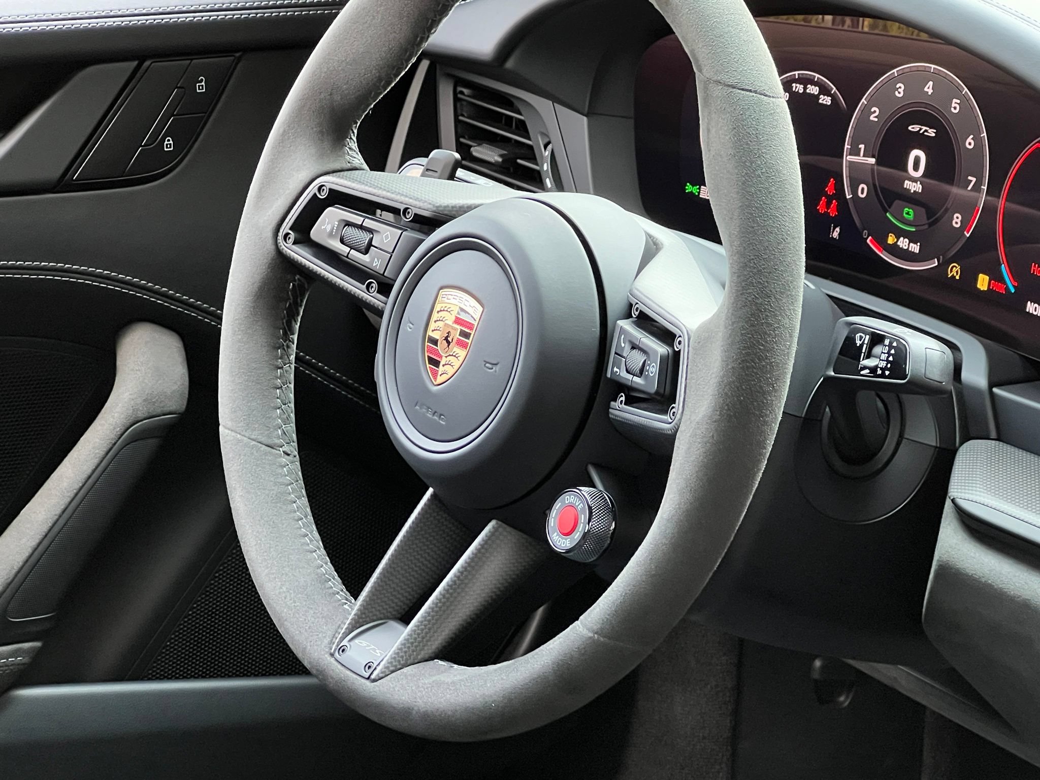 Used 2025 Porsche 911 Carrera GTS RWD image 20
