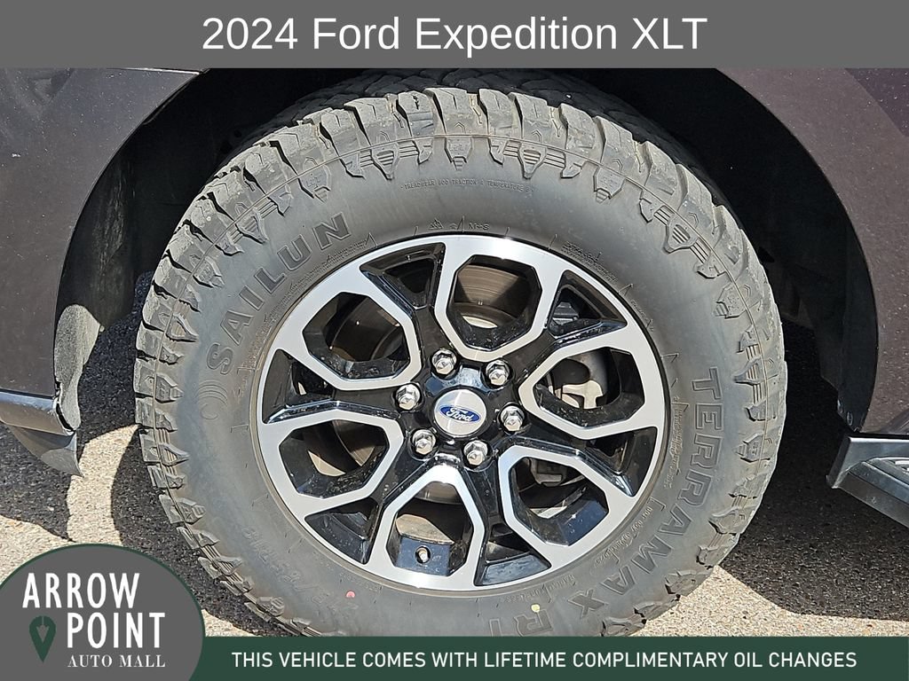 Used 2024 Ford Expedition XLT AWD/4WD image 16