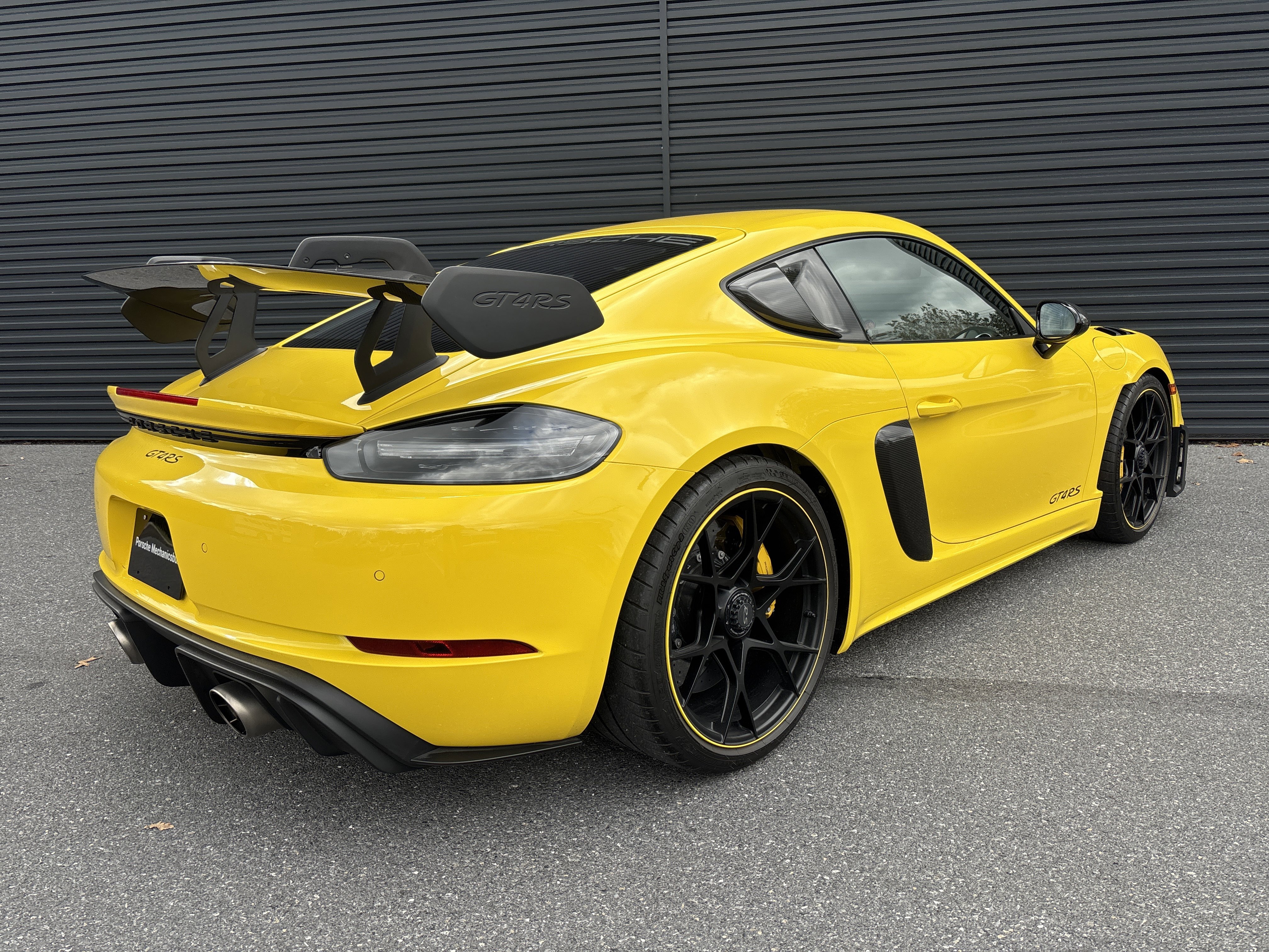 Certified 2023 Porsche 718 Cayman GT4 RS image 5