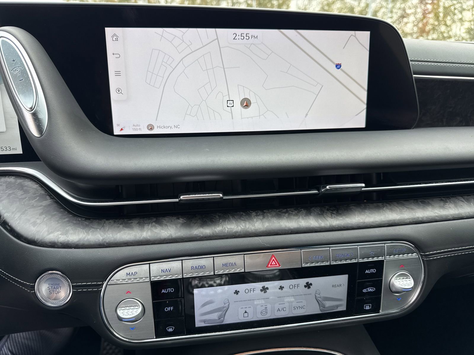 Used 2025 Genesis G90 3.5T image 23