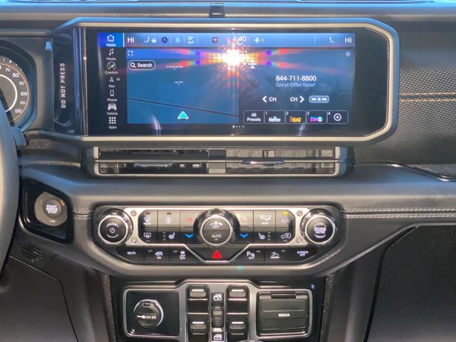 Used 2025 Jeep Wrangler Unlimited Rubicon 392 image 23