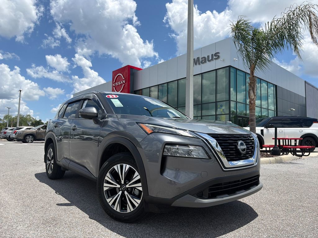 Used 2022 Nissan Rogue SV FWD image 1