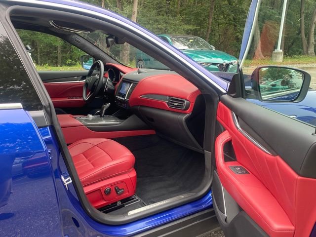 Used 2019 Maserati Levante GTS image 39