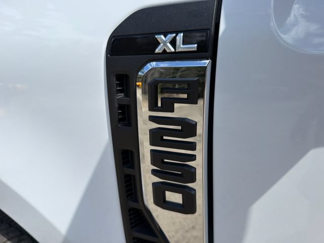 Used 2024 Ford F250 XL AWD/4WD image 11