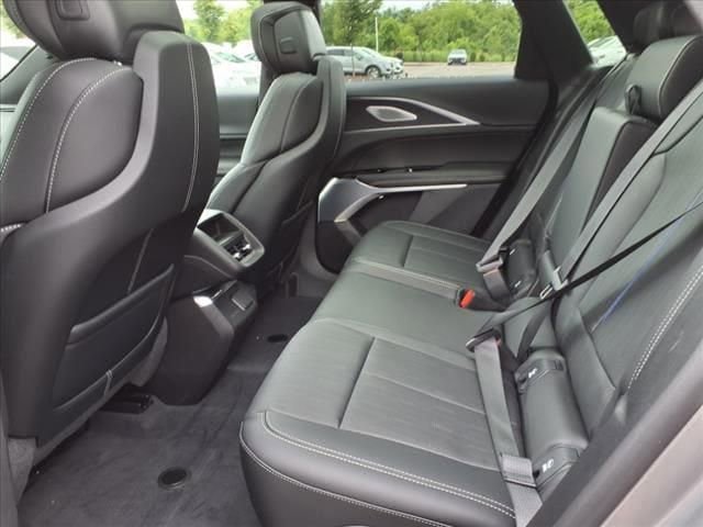 New 2025 Cadillac Lyriq Sport image 19