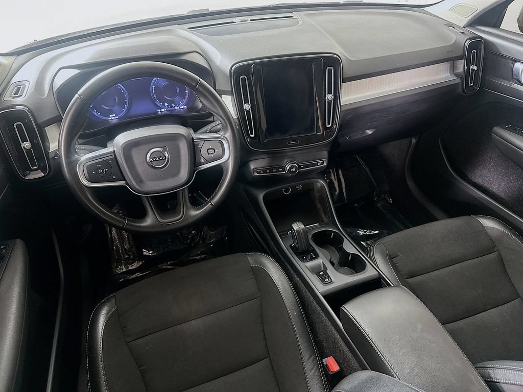 Used 2020 Volvo XC40 T5 Momentum AWD/4WD image 28