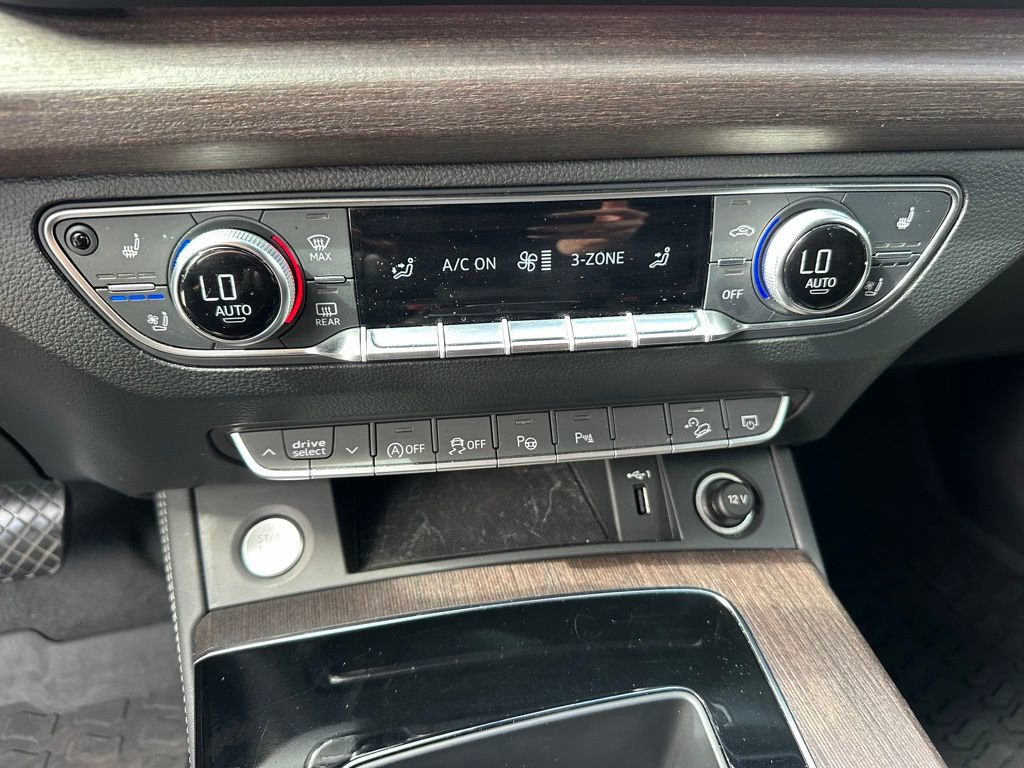 Used 2021 Audi Q5 Prestige w/ Prestige Package AWD/4WD image 25