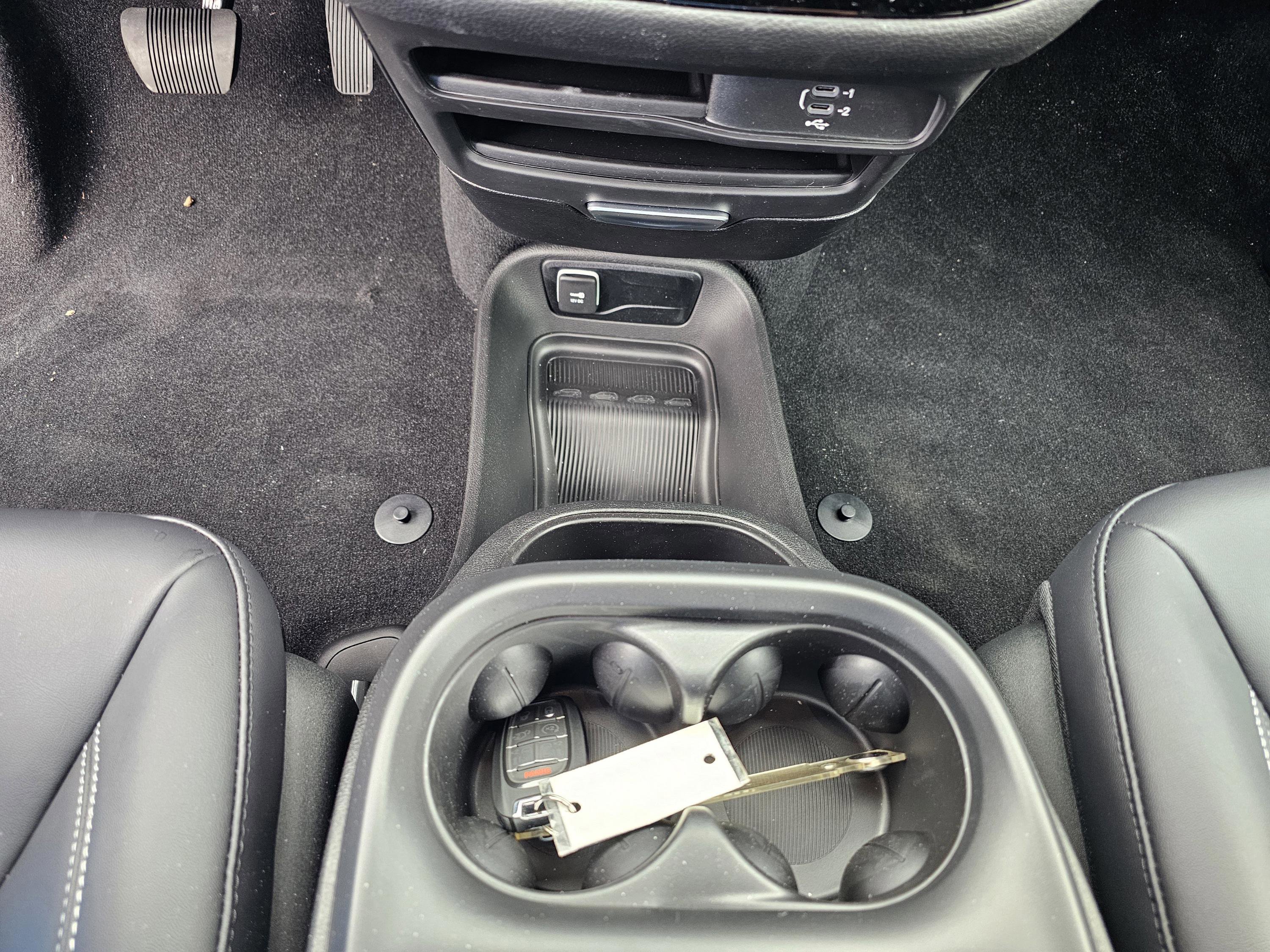 New 2026 Chrysler Pacifica Select image 25