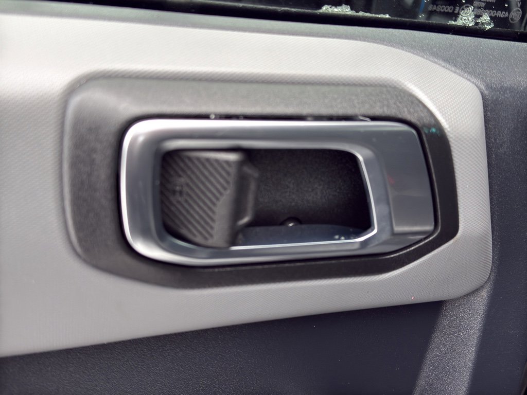 Used 2022 Ford Bronco Black Diamond w/ Sasquatch Package image 28