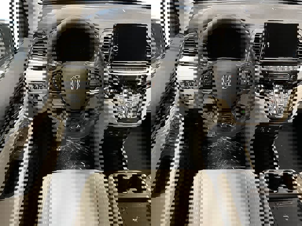 New 2026 Honda Odyssey Touring image 25