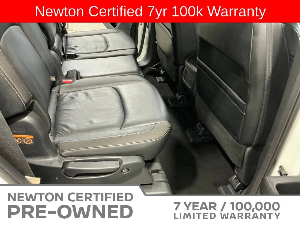 Used 2023 Nissan Pathfinder SL w/ Black Appearance Package FWD image 19