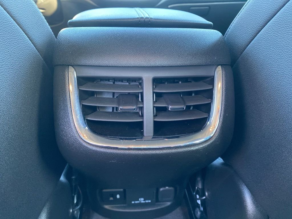 Used 2024 Chevrolet Malibu LT image 28