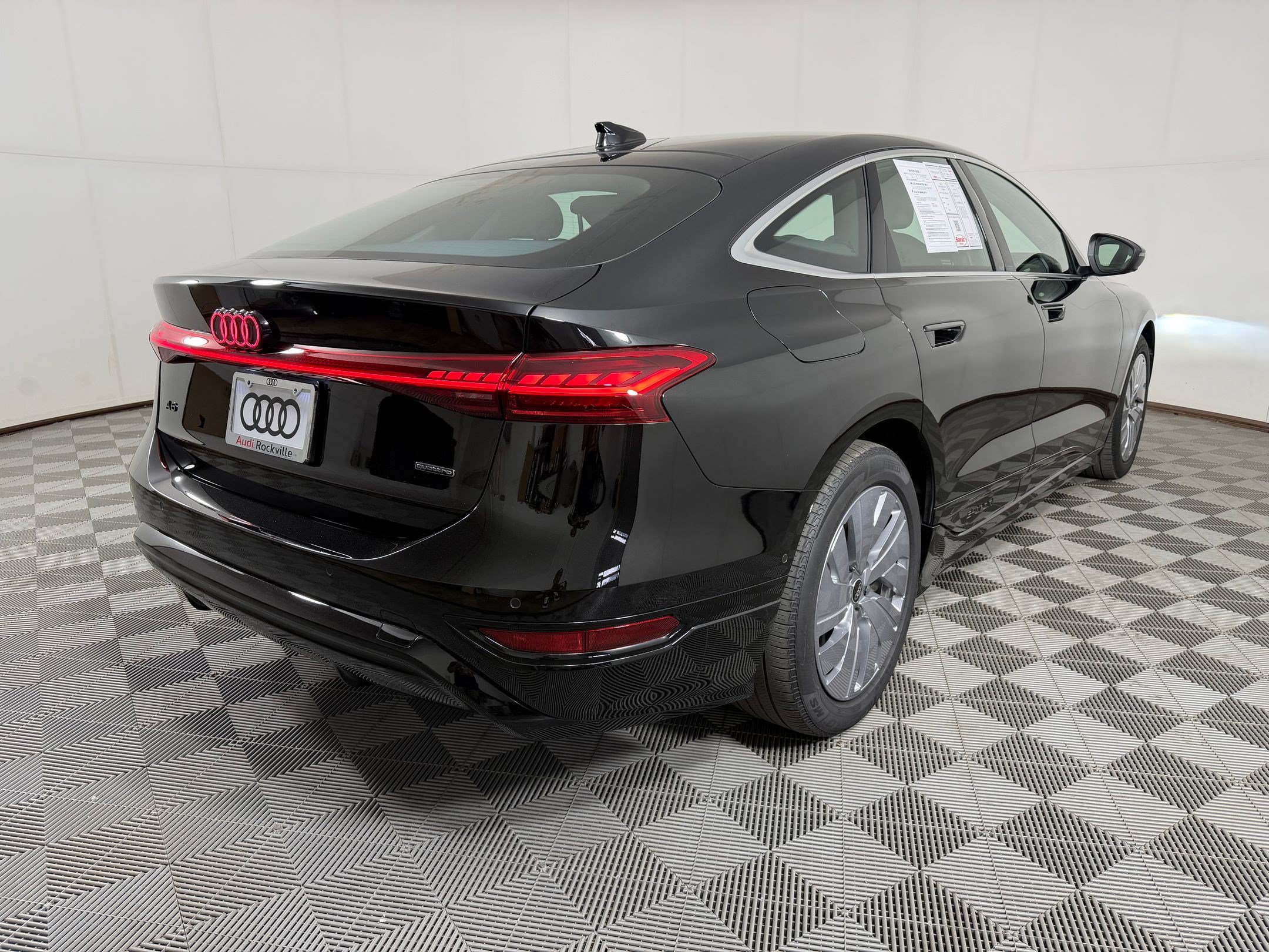Certified 2025 Audi A6 e-tron Premium w/ Ultra Package AWD/4WD image 9