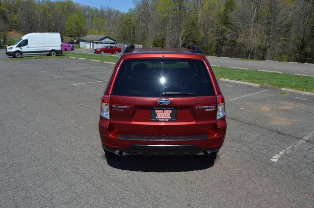 Used 2011 Subaru Forester 2.5X Premium w/ All-Weather Pkg image 10