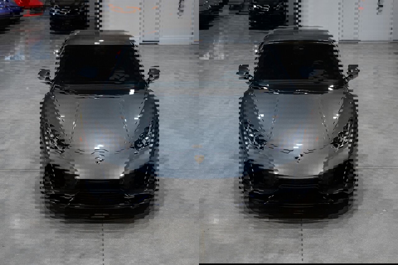 Used 2020 Lamborghini Huracan EVO image 9