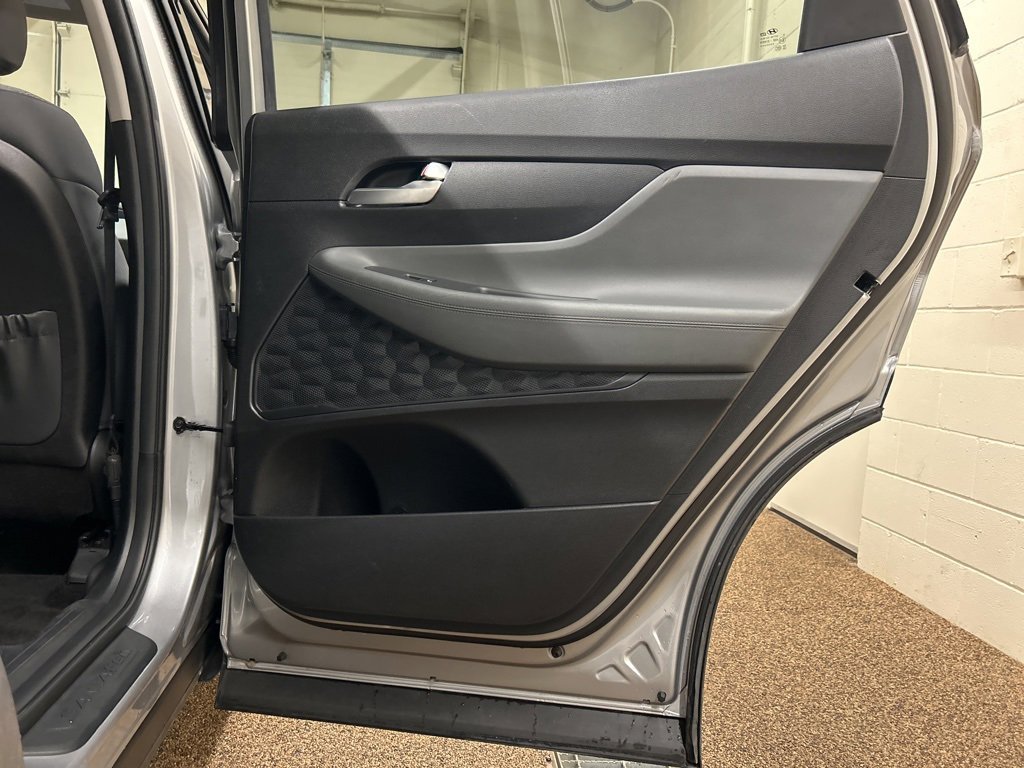 Used 2023 Hyundai Santa Fe SEL image 14