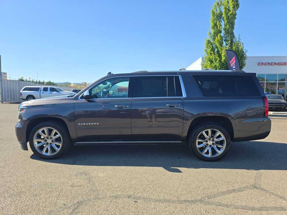 Used 2017 Chevrolet Suburban Premier AWD/4WD image 2