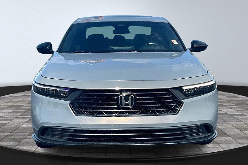 Used 2024 Honda Accord Sport image 4