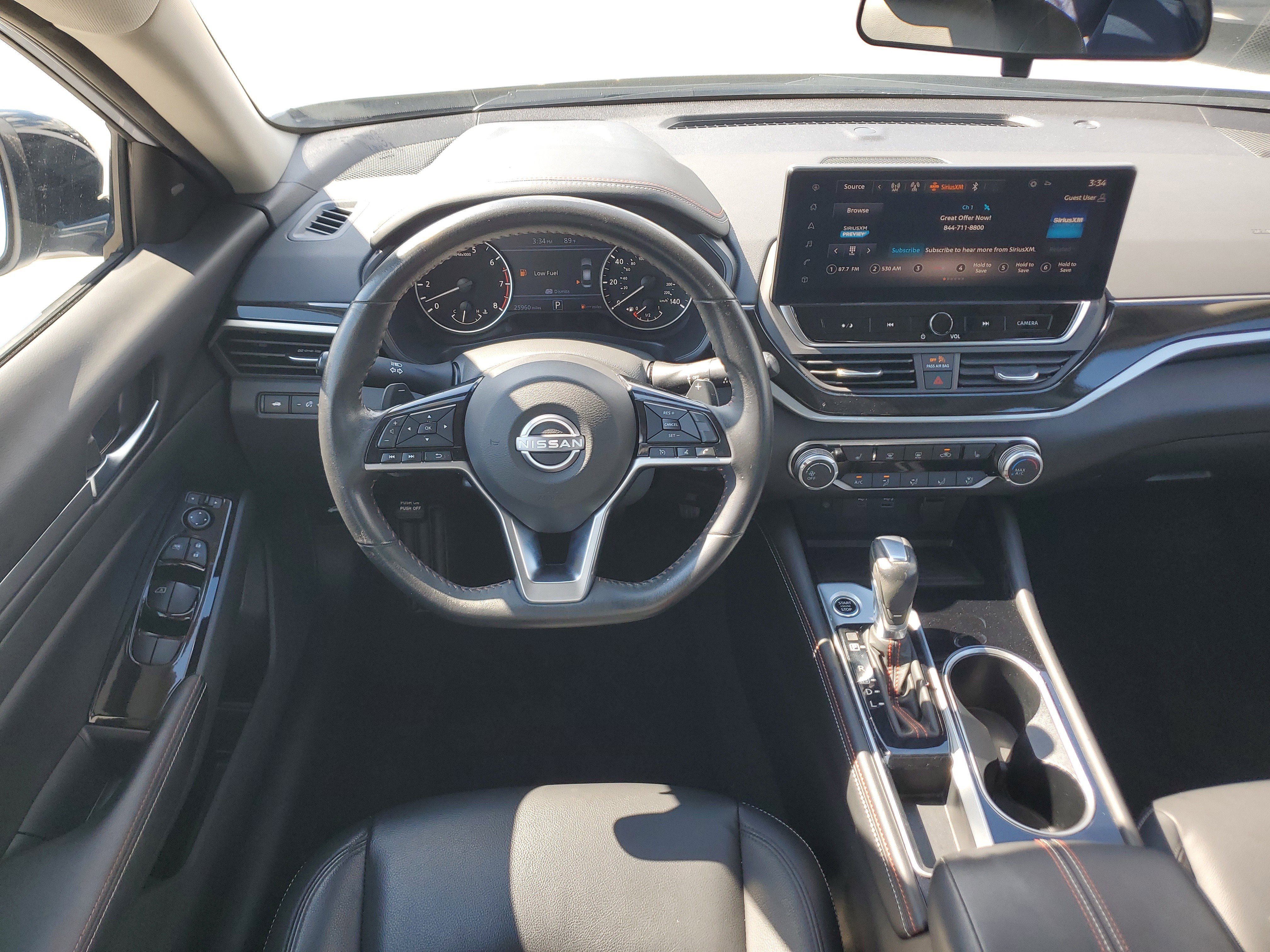 Used 2024 Nissan Altima 2.5 SR w/ SR Premium Package image 18