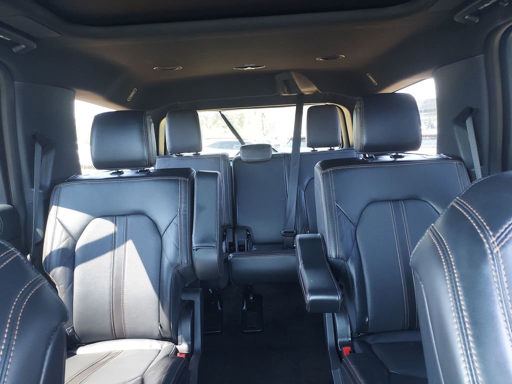 Used 2022 Ford Expedition Platinum image 13