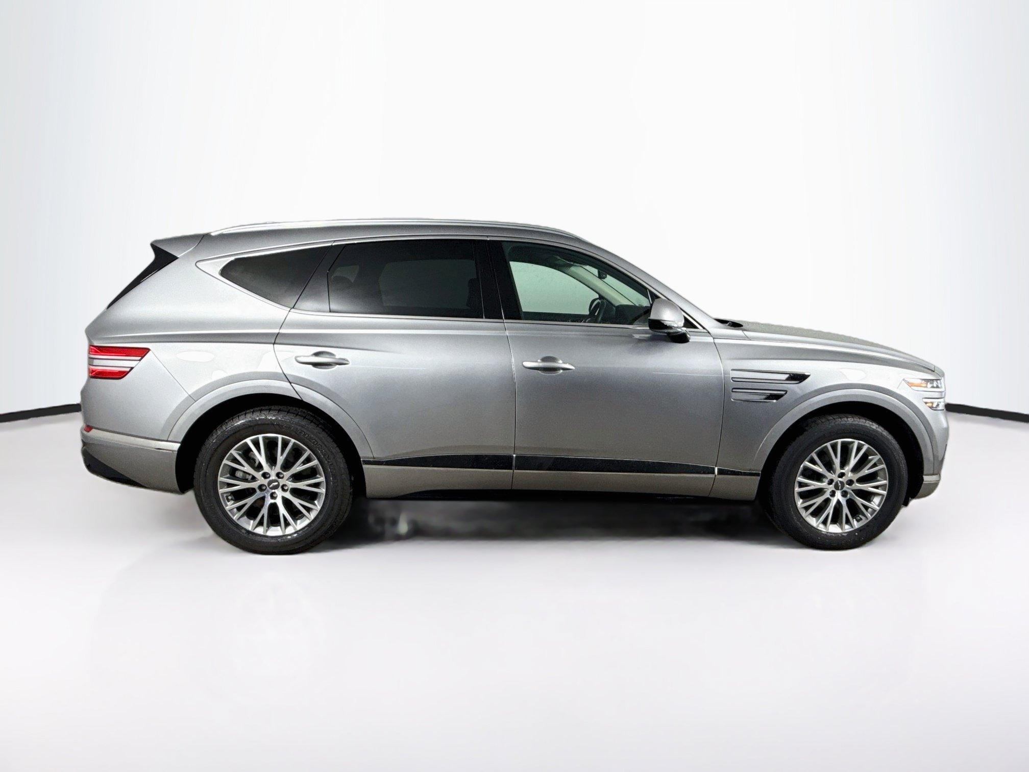 Used 2024 Genesis GV80 2.5T AWD/4WD image 2