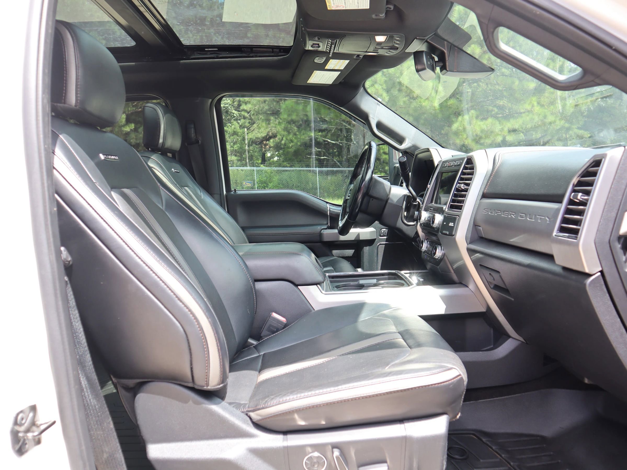 Used 2018 Ford F250 Platinum w/ Platinum Ultimate Package image 15