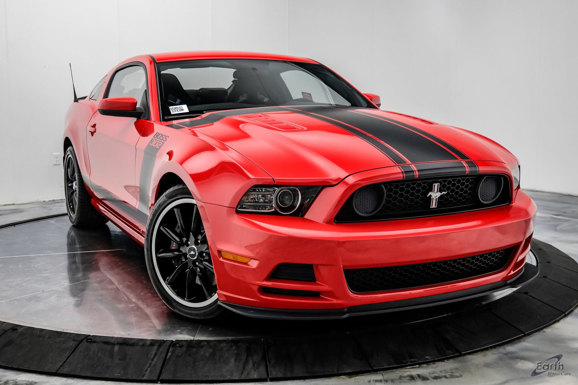 Used 2013 Ford Mustang Boss 302 w/ Boss 302 Accessory Pkg RWD image 23