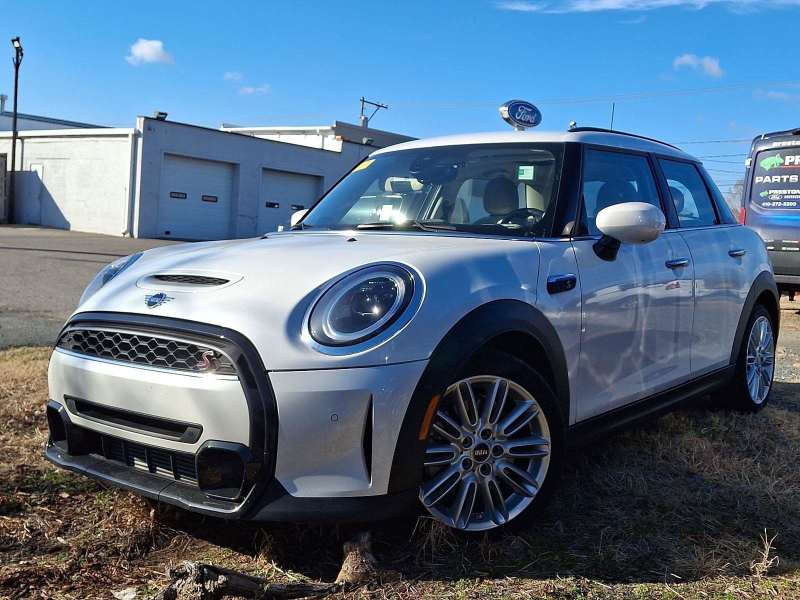 Used 2024 MINI Cooper S image 3