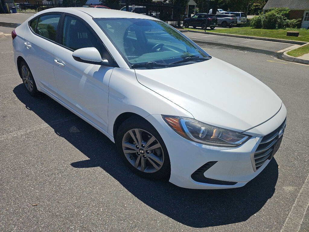 Used 2018 Hyundai Elantra SEL FWD image 2