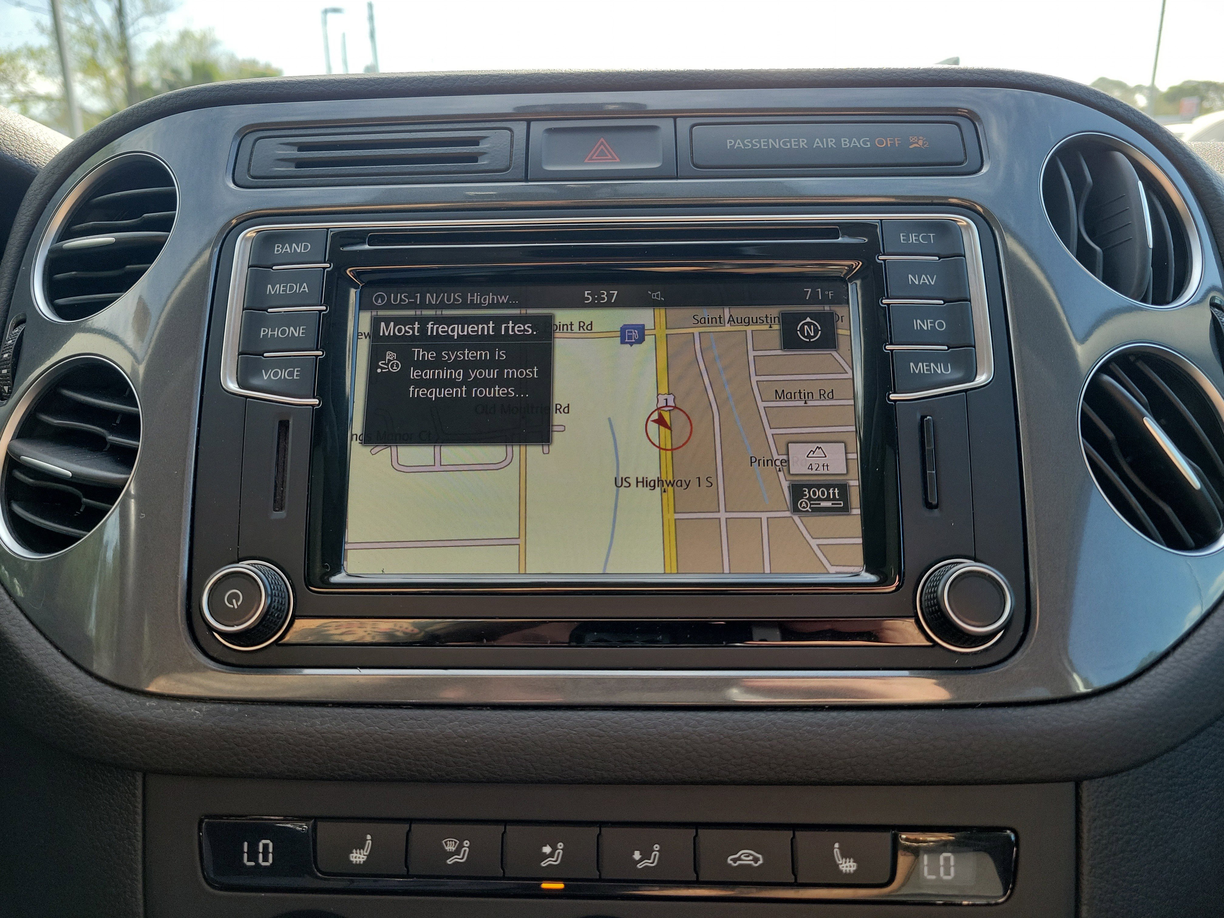 Used 2017 Volkswagen Tiguan SEL image 33