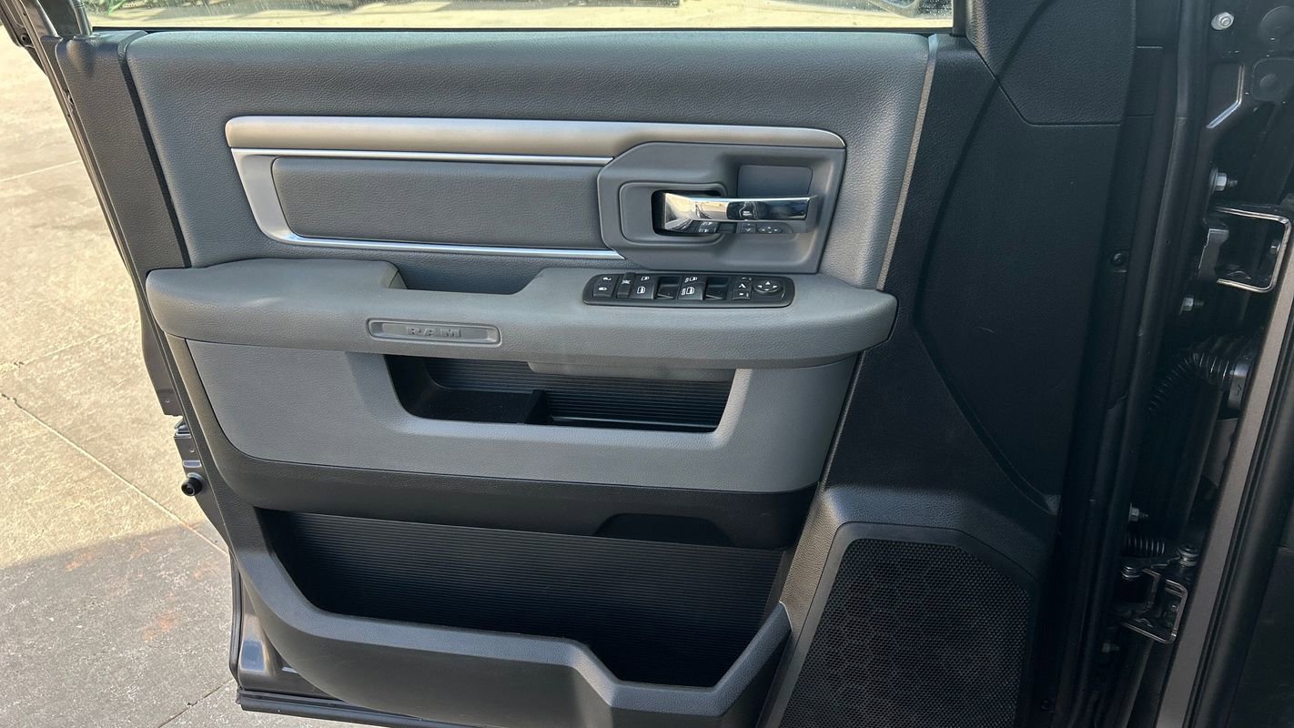 Used 2015 RAM 1500 Big Horn image 23